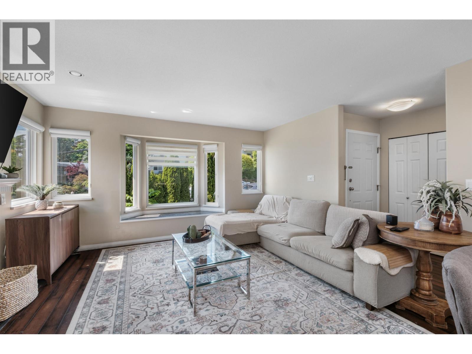 230 ST. PATRICKS AVENUE — photo 2