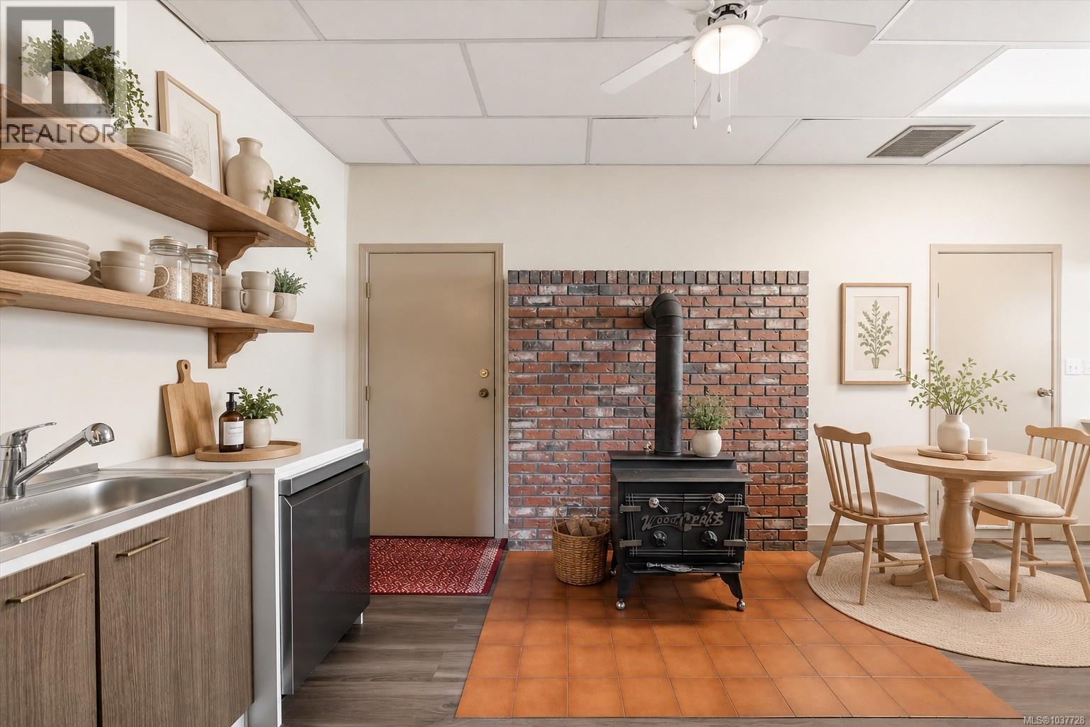 1456 Hurford Ave - 68