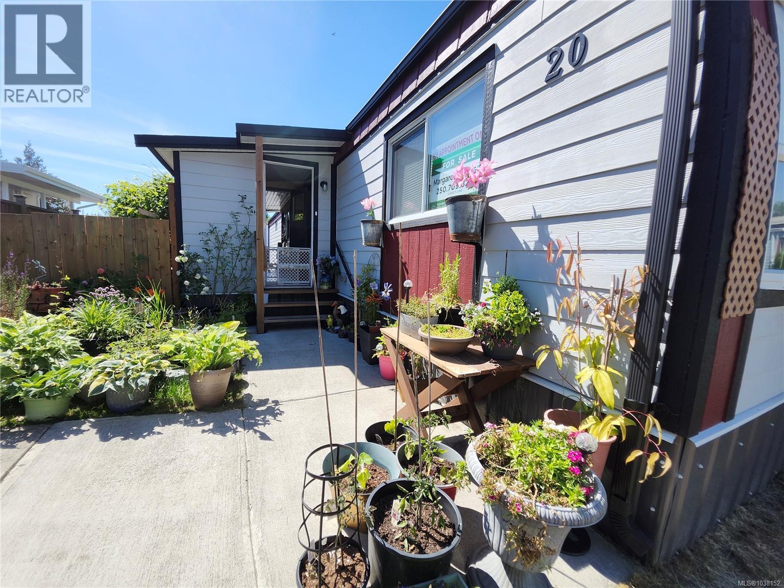 #20 3497 Gibbins Rd - 4