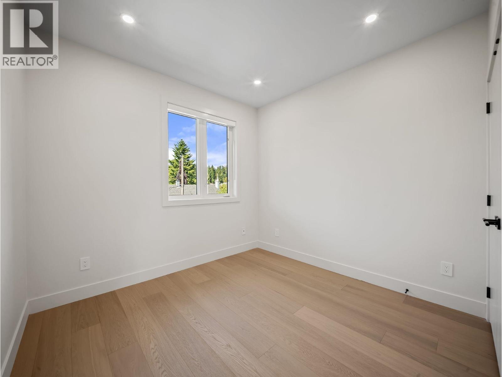 6 Bed, 7 Bath House for Sale in Burnaby – 1 3786 PETER STREET, Burnaby – MLS# R3129047 - Image 20