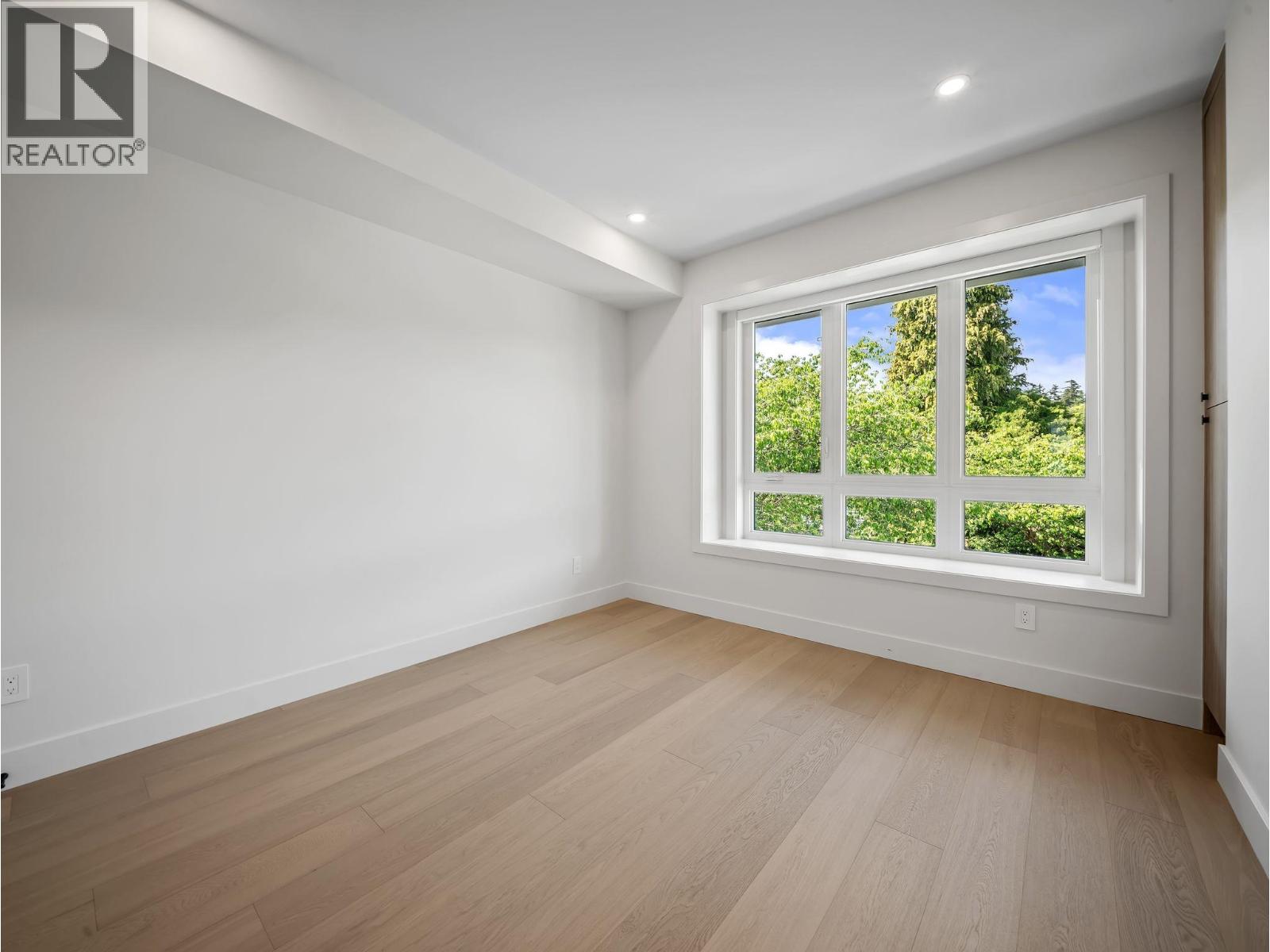 6 Bed, 7 Bath House for Sale in Burnaby – 1 3786 PETER STREET, Burnaby – MLS# R3129047 - Image 22