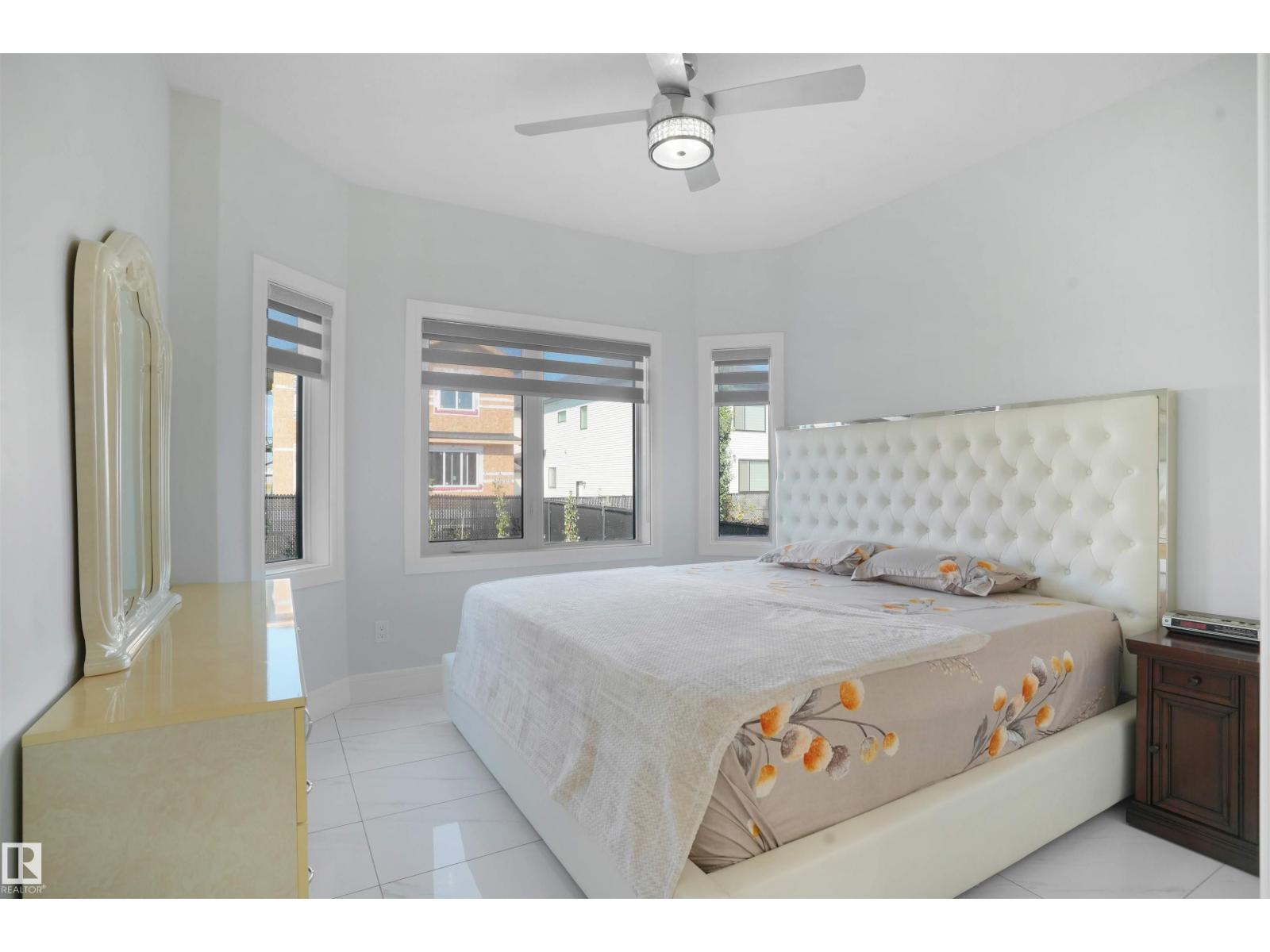 16608 9 ST NE - 8