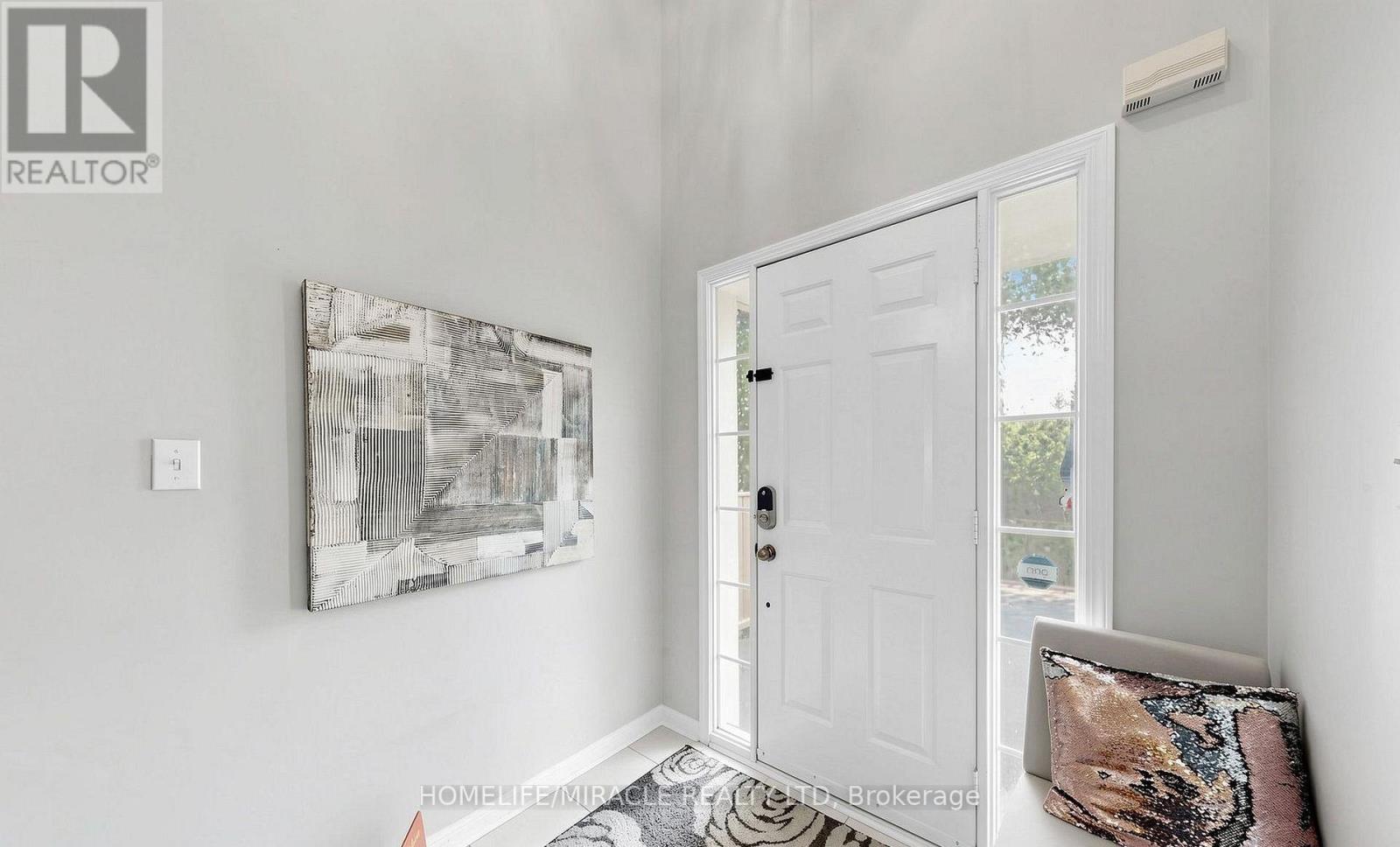361 BRISDALE DRIVE N - 4
