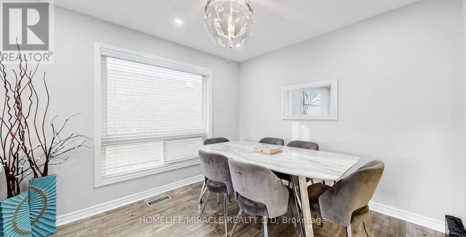 361 BRISDALE DRIVE N - 6