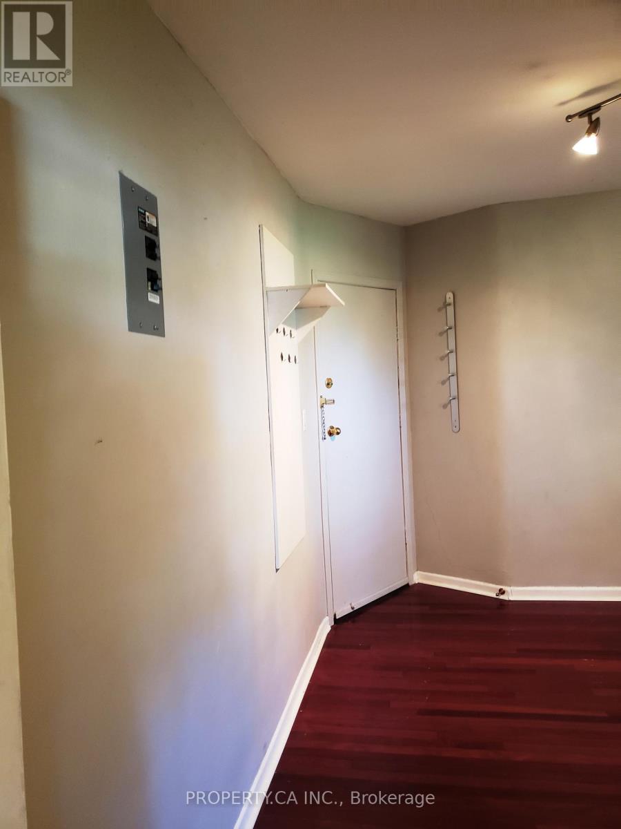 22 BRAD STREET - 26