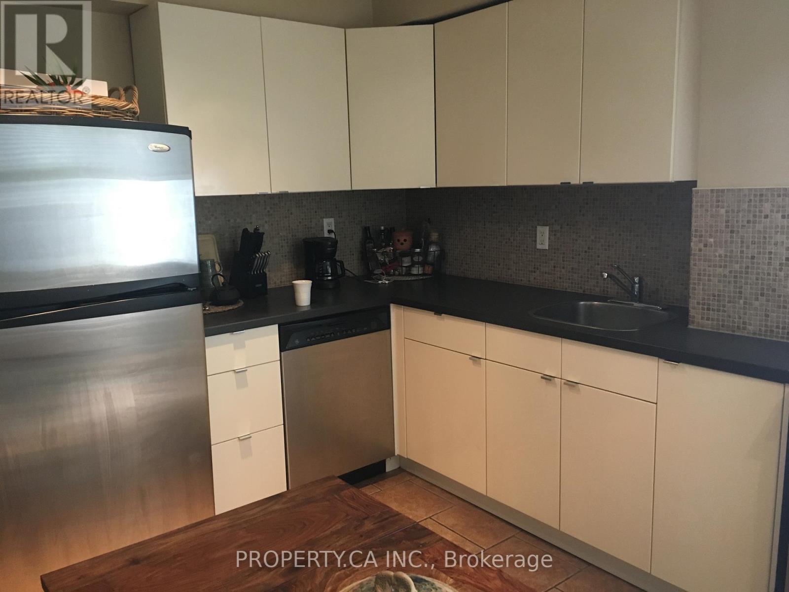 22 BRAD STREET - 48
