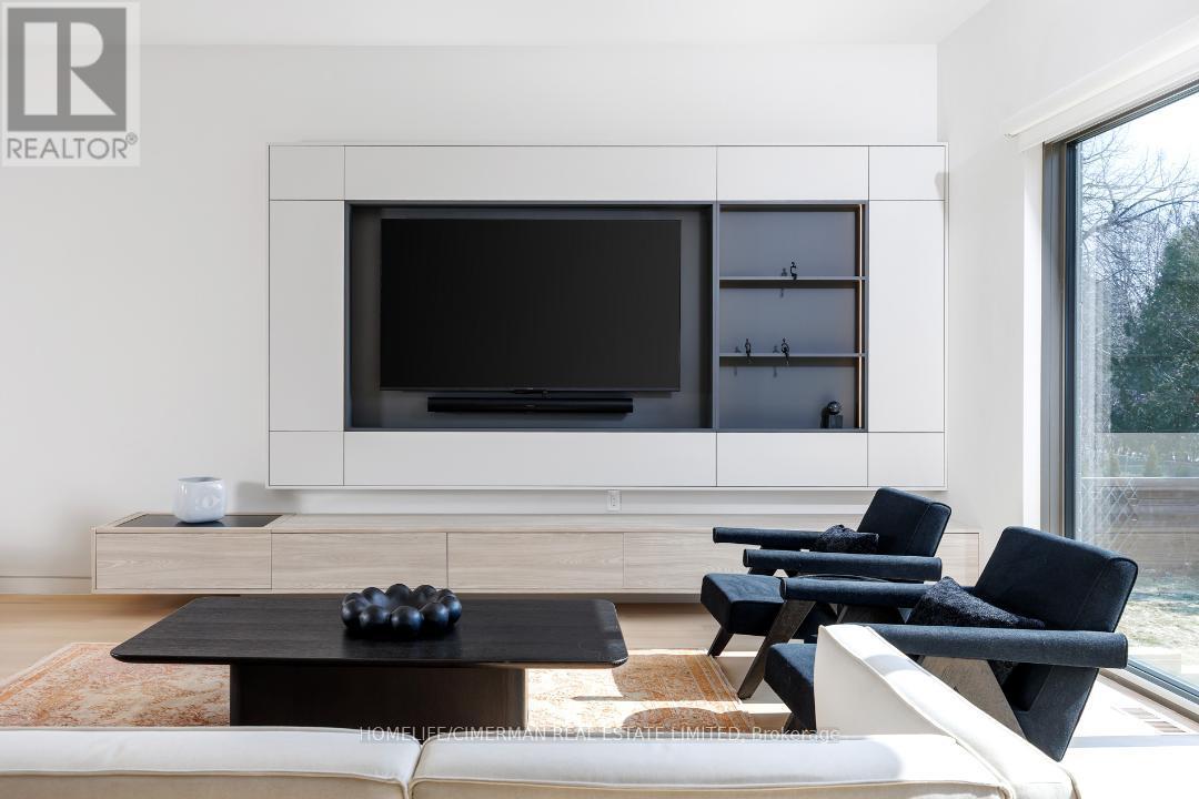 21 FARRELL AVENUE - 12