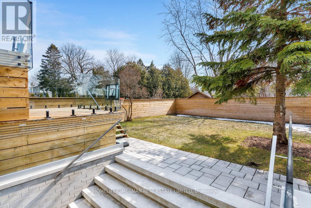 21 FARRELL AVENUE - 40