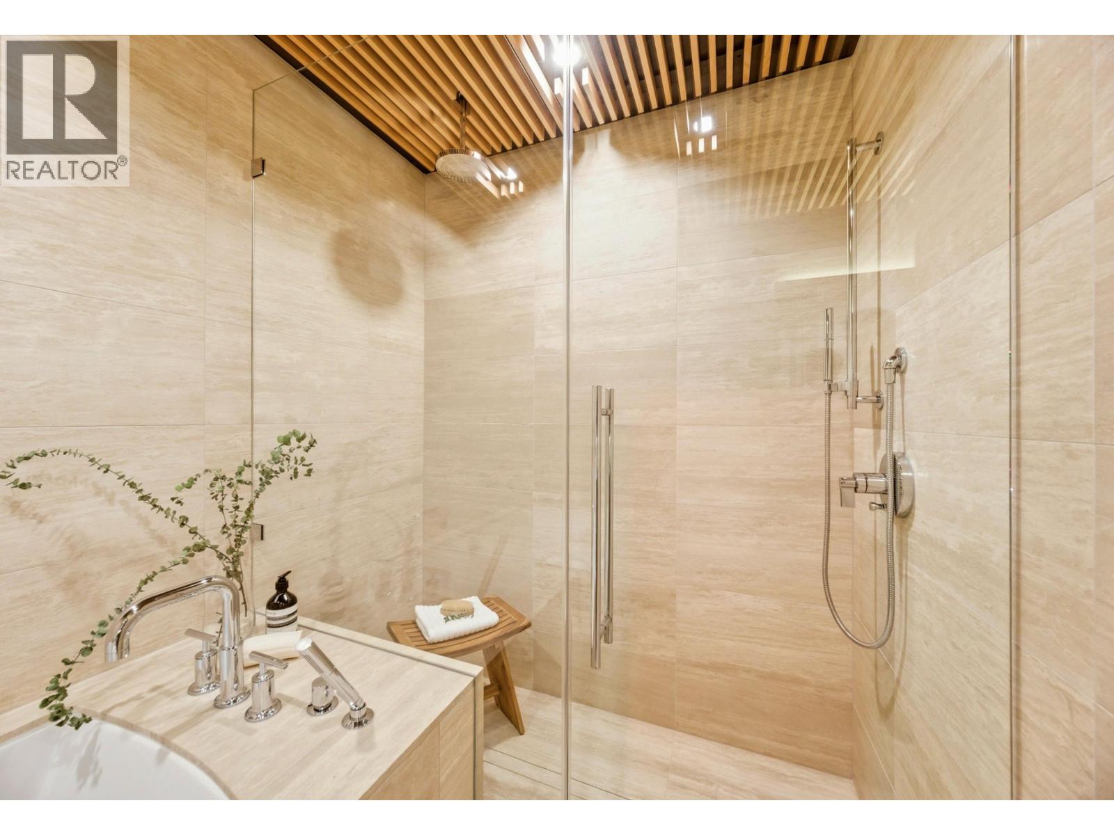 3202 1568 ALBERNI STREET, Vancouver