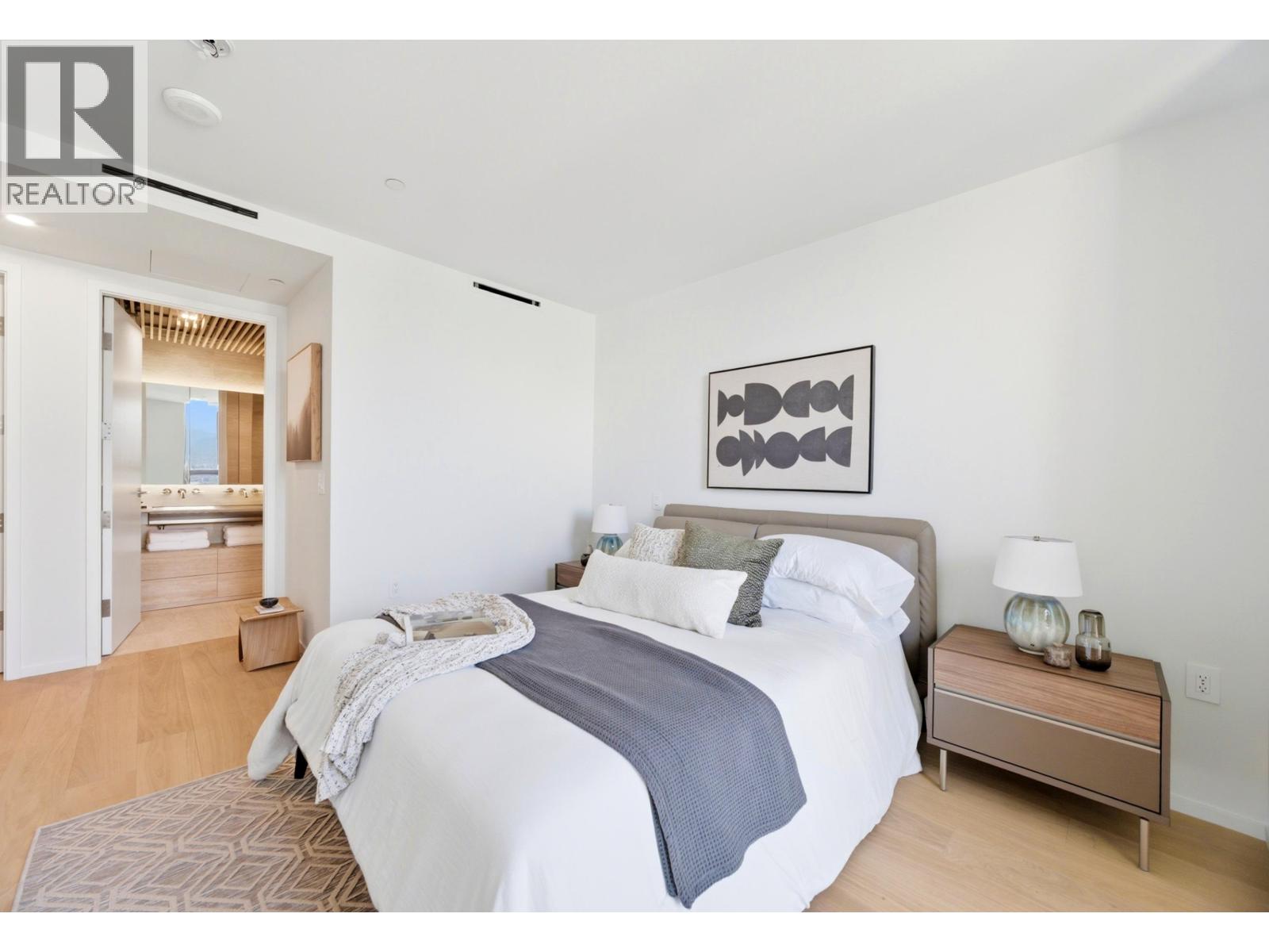 3202 1568 ALBERNI STREET, Vancouver