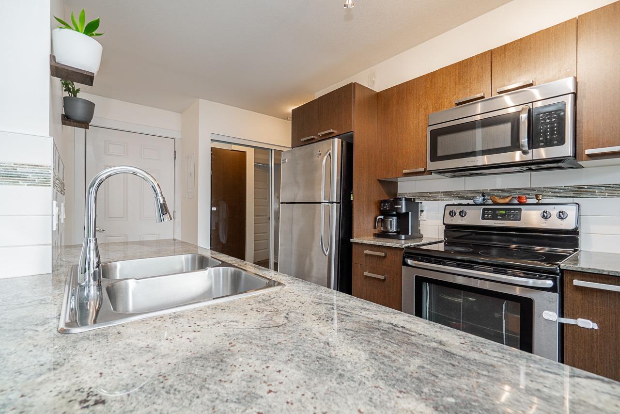 313 13883 LAUREL DRIVE
