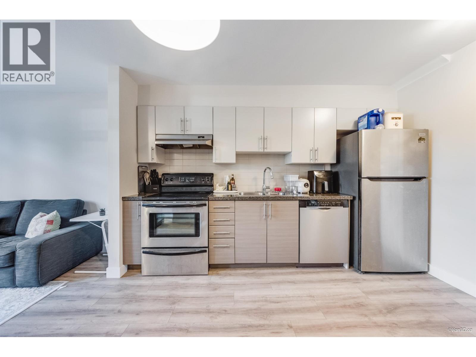 101 5568 KINGS ROAD, Vancouver