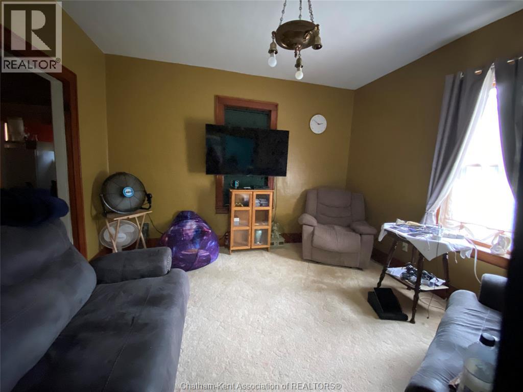 299 Victoria AVENUE - 9