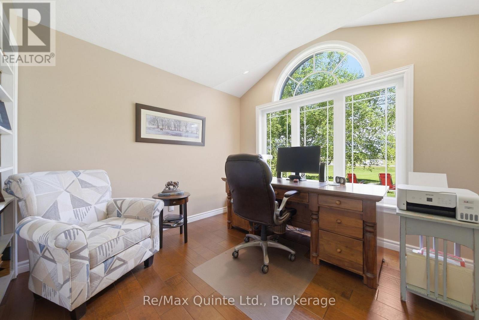302 CLEARVIEW ROAD - 17