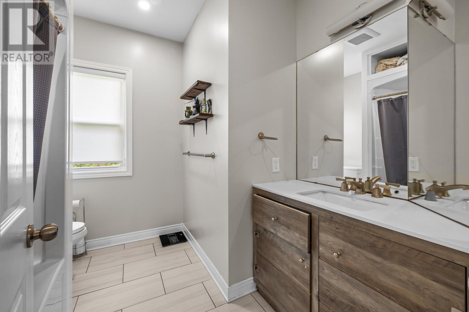 2263 SELKIRK Road - 13
