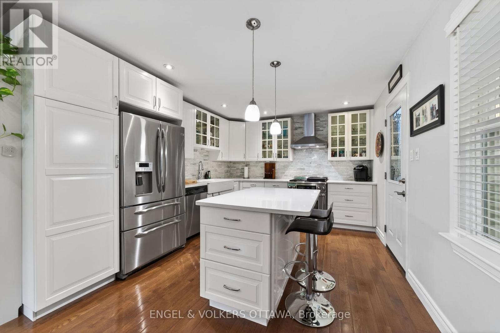 137 RACHAEL AVENUE - 12
