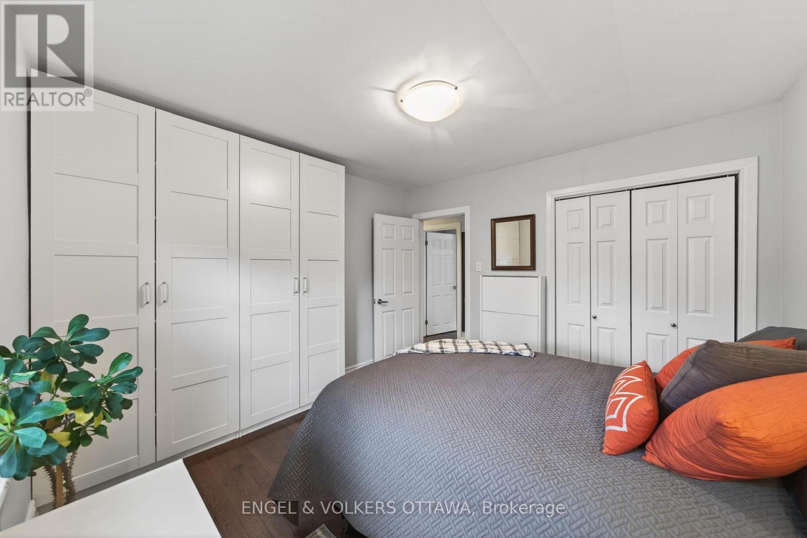 137 RACHAEL AVENUE - 22