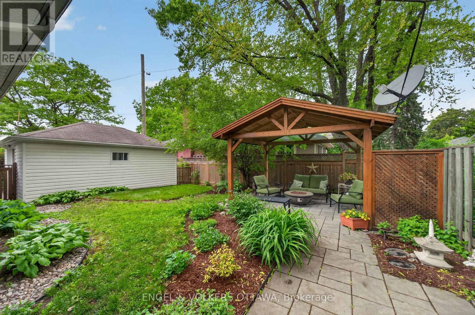 137 RACHAEL AVENUE - 34