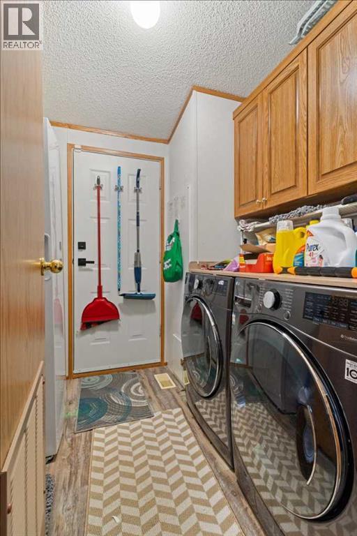 126 Clark Crescent — photo 14