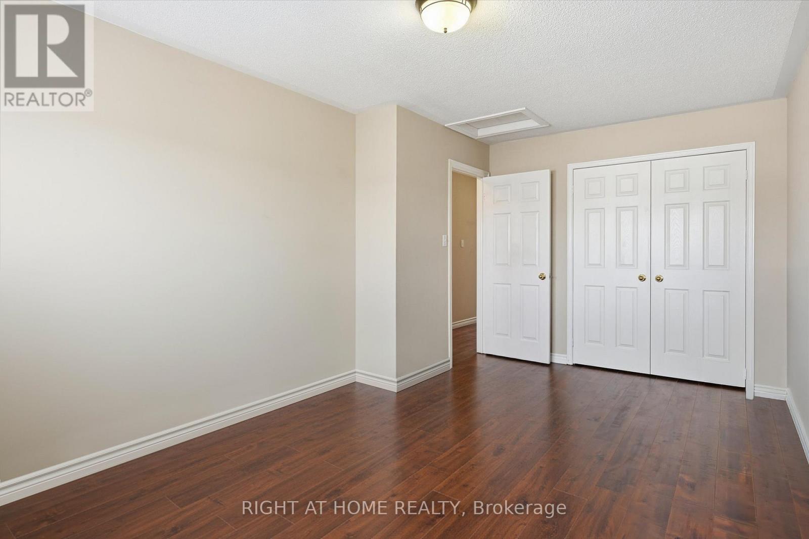 #32 5110 FAIRVIEW STREET - 25