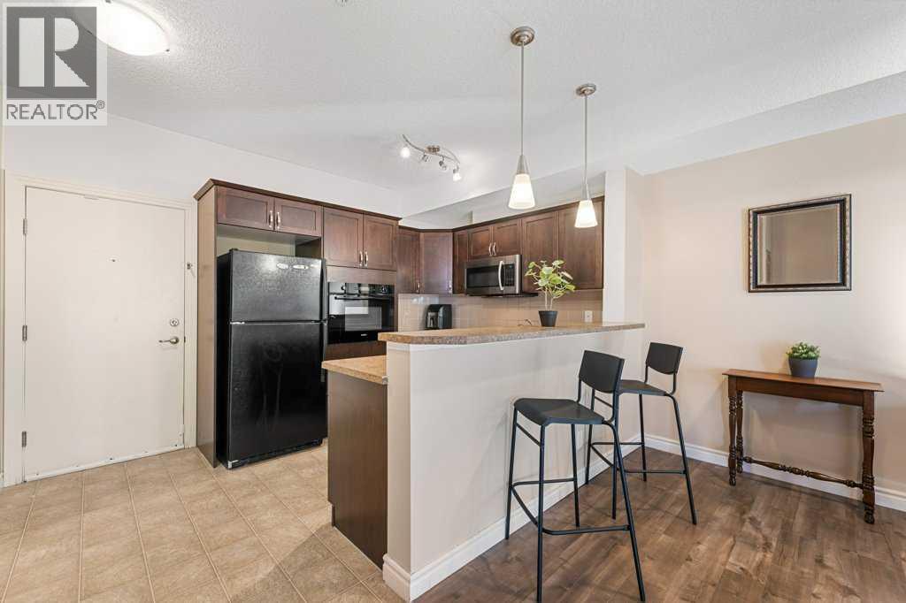 #240 60 Royal Oak Plaza NW - 12