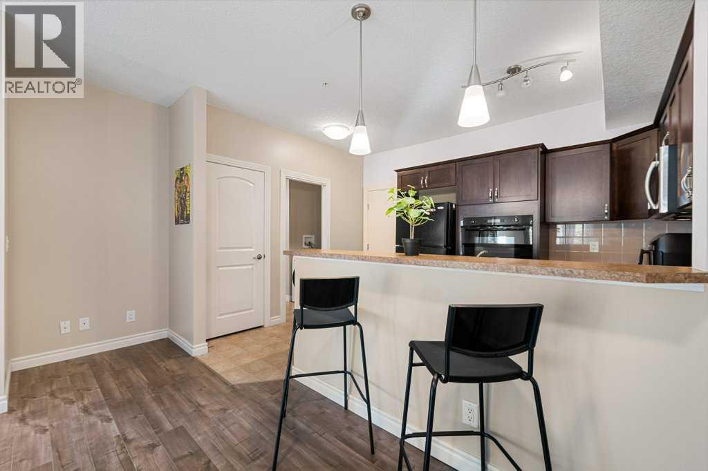 #240 60 Royal Oak Plaza NW - 14