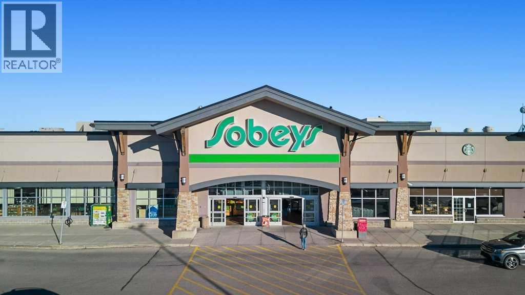 #240 60 Royal Oak Plaza NW - 39