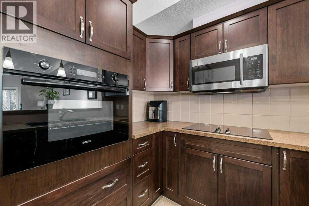 #240 60 Royal Oak Plaza NW - 9