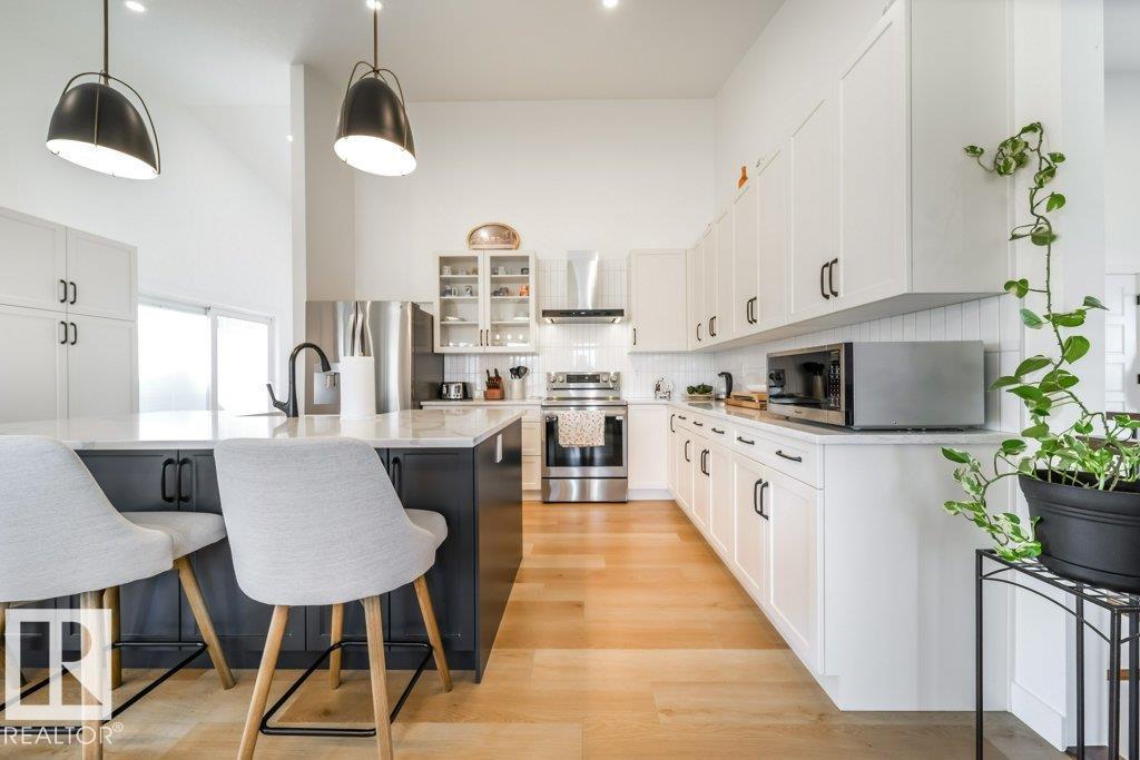 11303 111 AV NW - 27