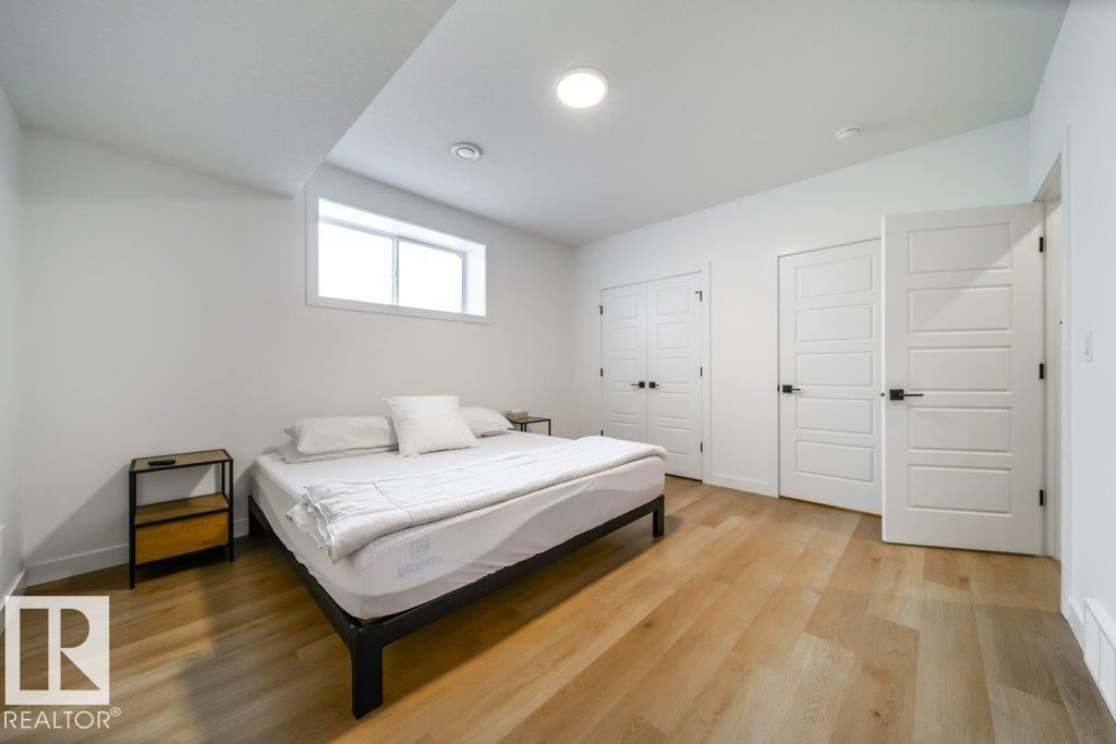 11303 111 AV NW - 37