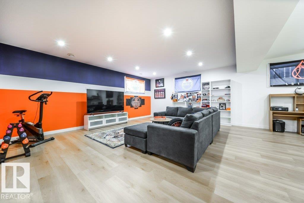 11303 111 AV NW - 40
