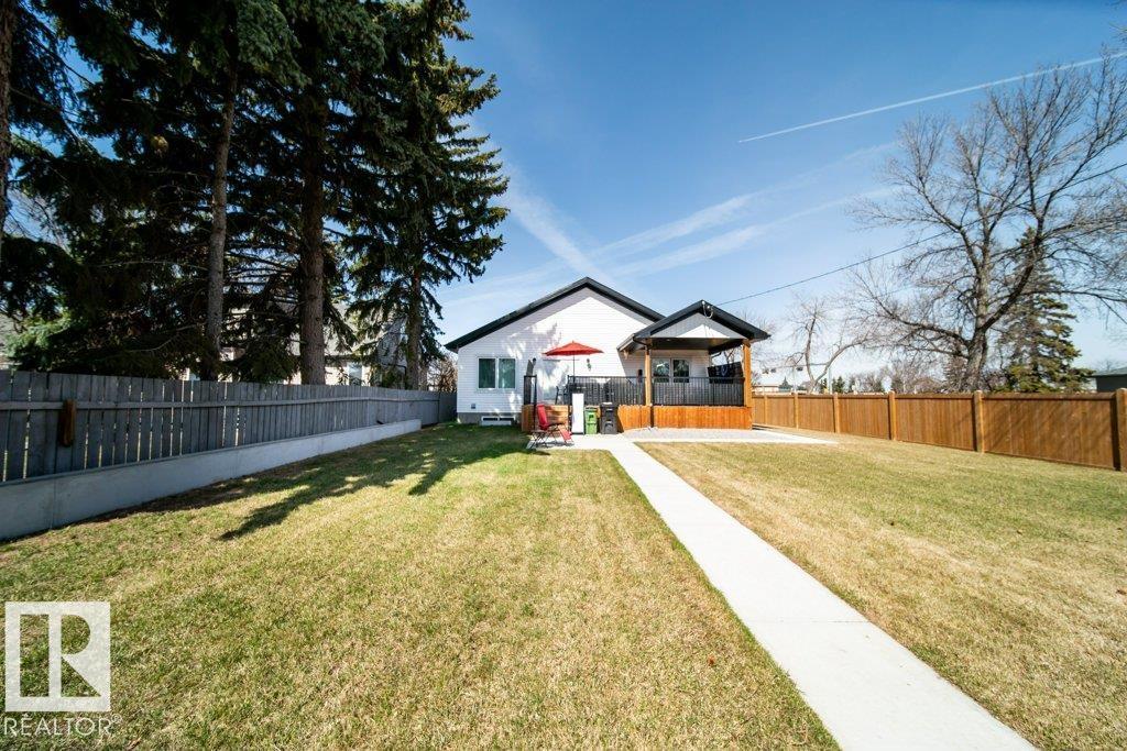 11303 111 AV NW - 60