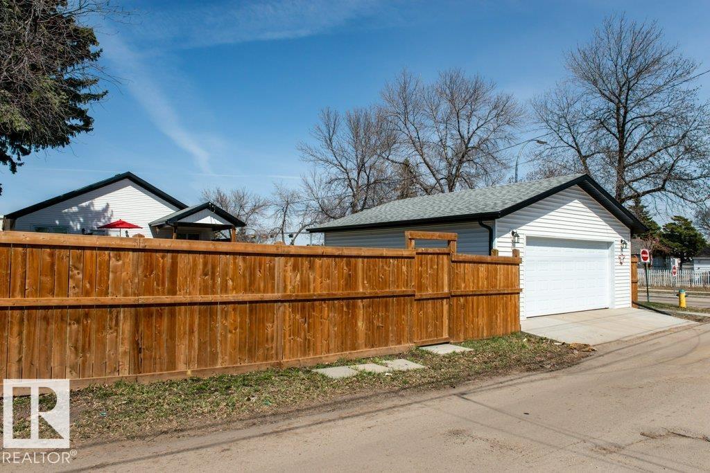 11303 111 AV NW - 65