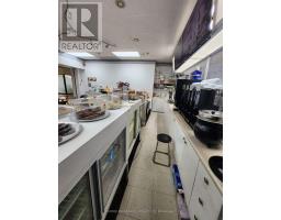 G11 - 2340 Dundas Street W, Toronto, ON M6P4A9 Photo 17