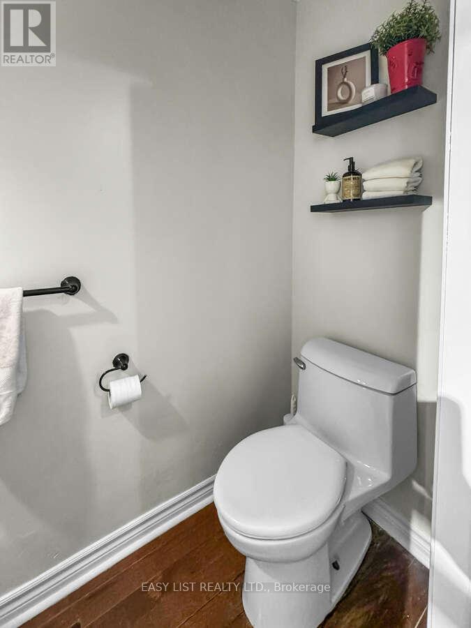 38 FERNWOOD TERRACE - 26
