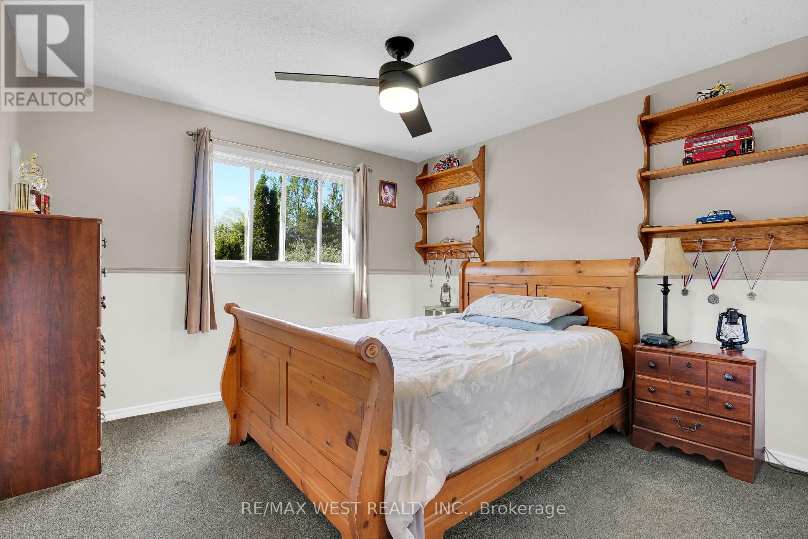 23 MCKIBBON AVENUE - 10