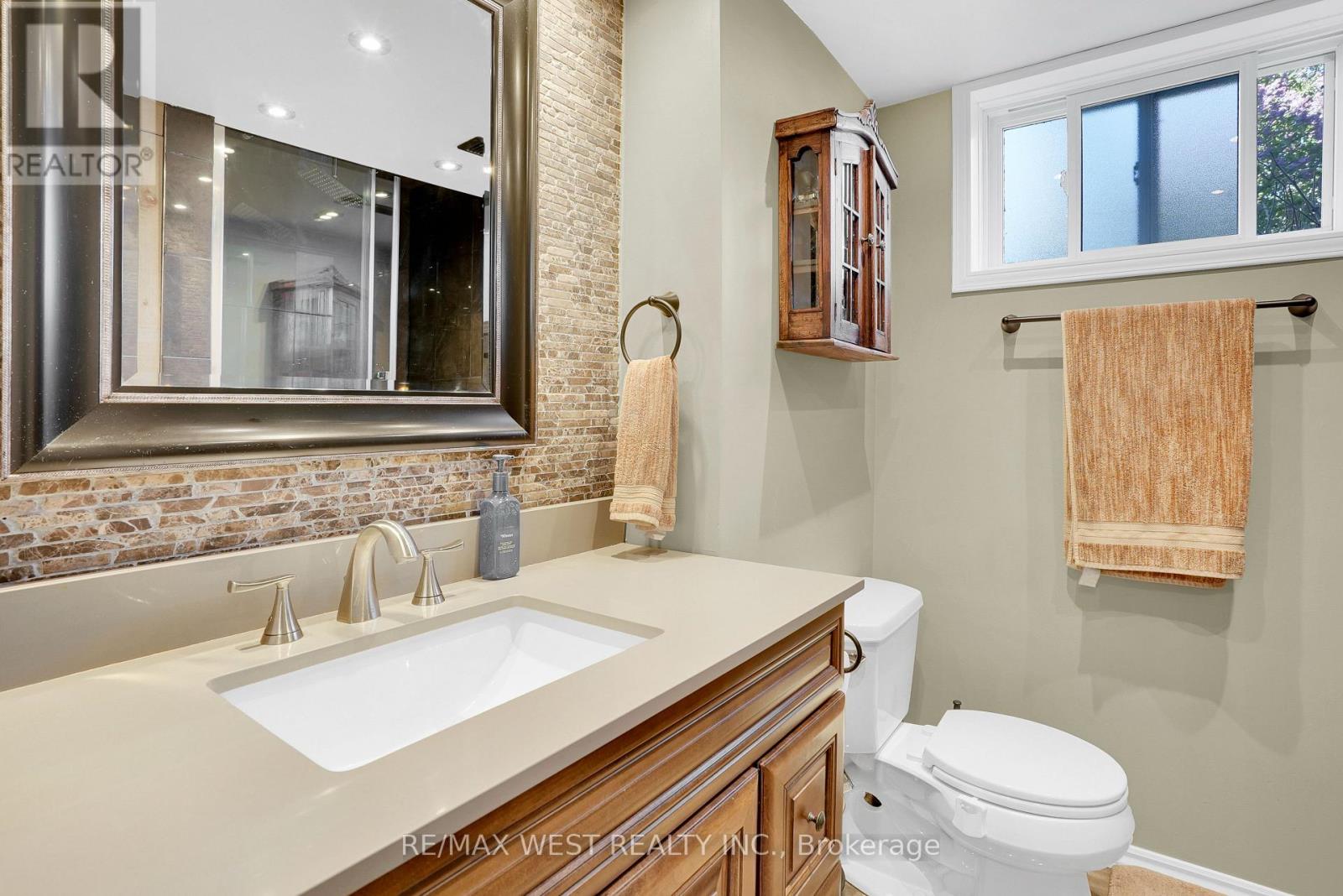 23 MCKIBBON AVENUE - 12