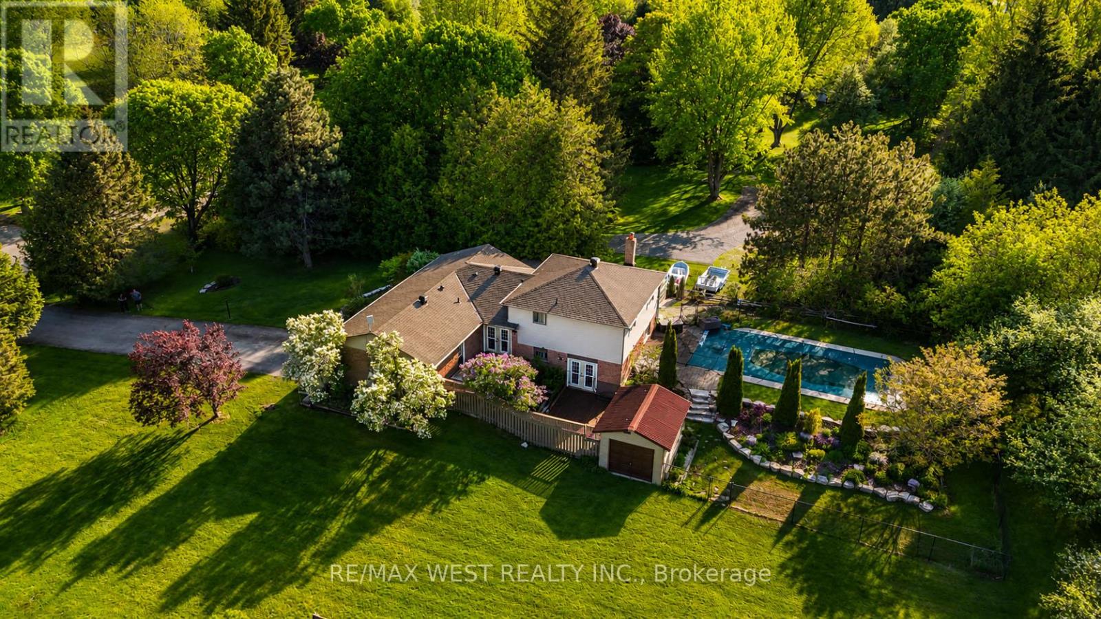 23 MCKIBBON AVENUE - 17