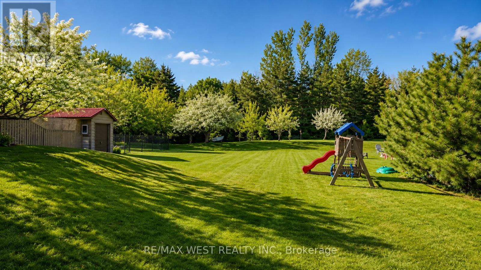 23 MCKIBBON AVENUE - 4