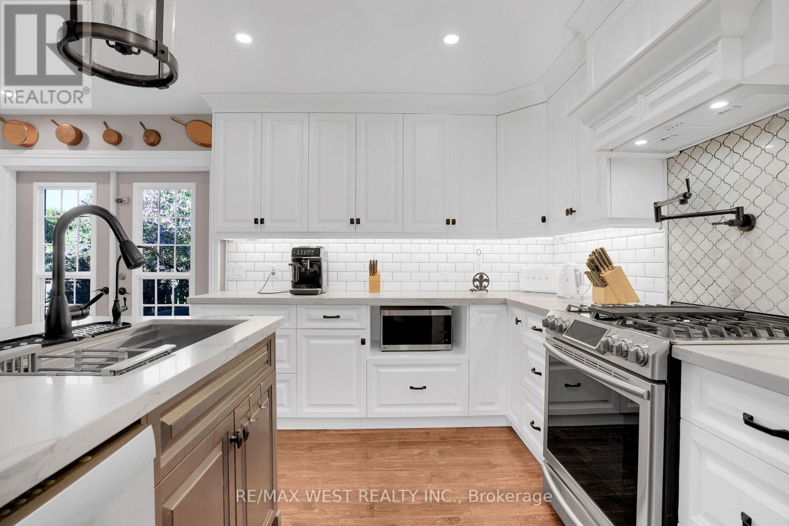 23 MCKIBBON AVENUE - 7