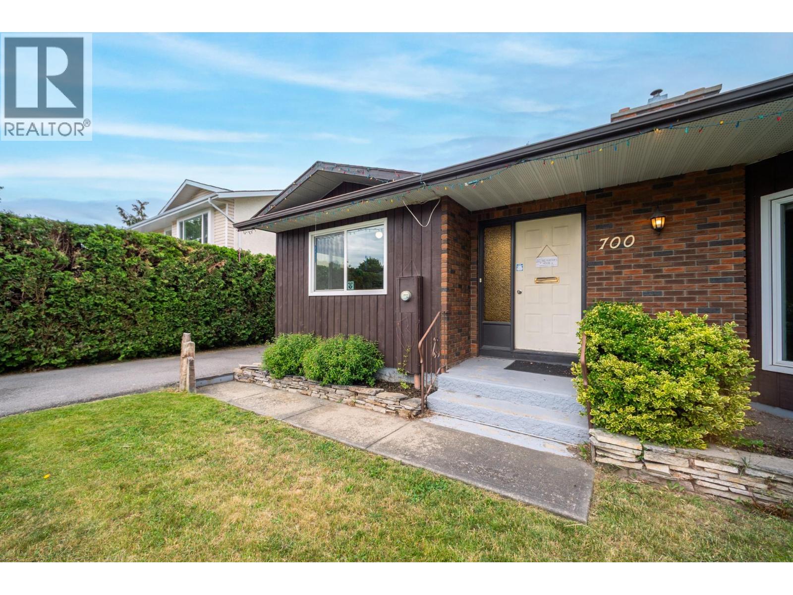 700 Richards Road - 2