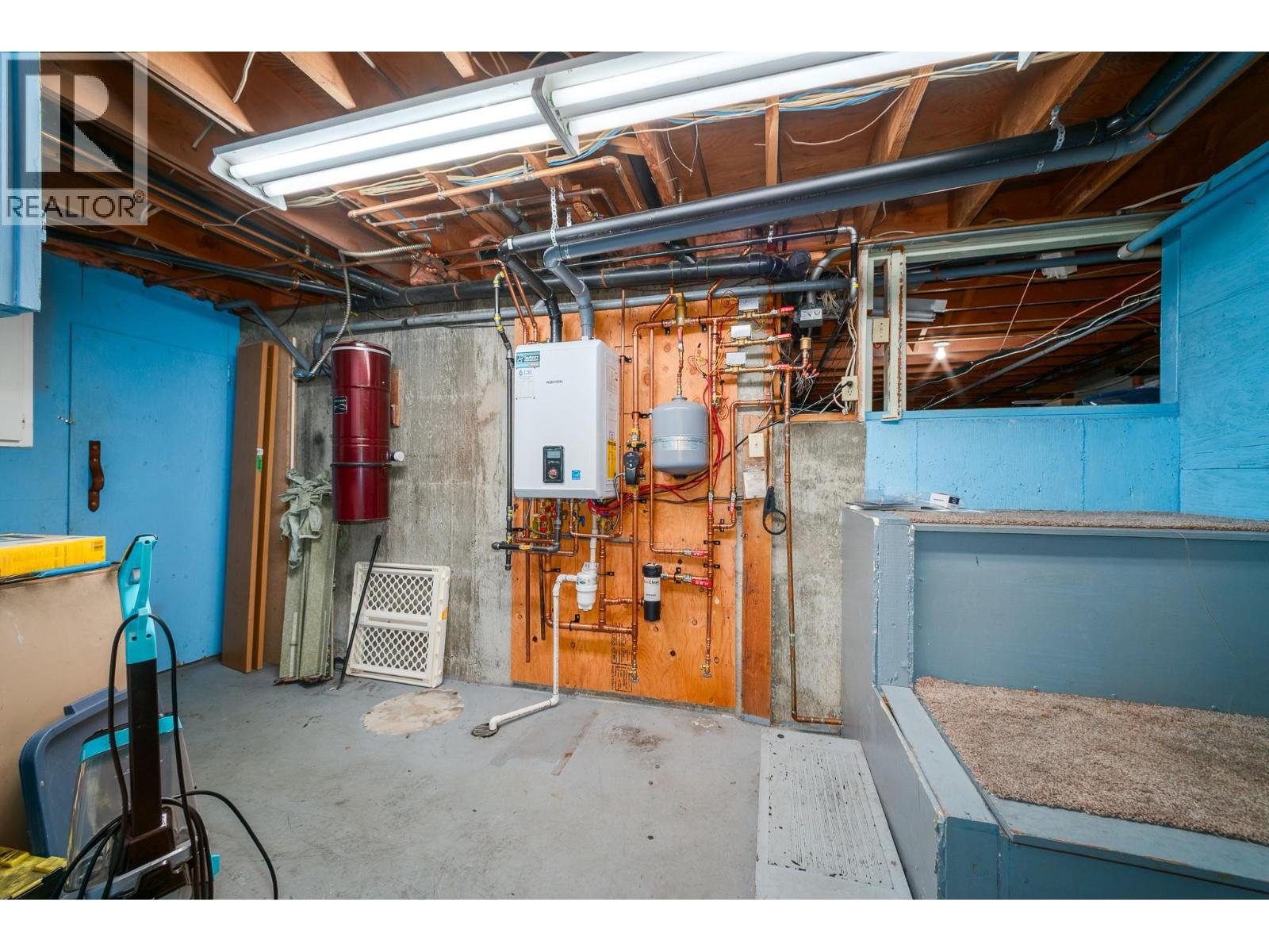 700 Richards Road, Kelowna