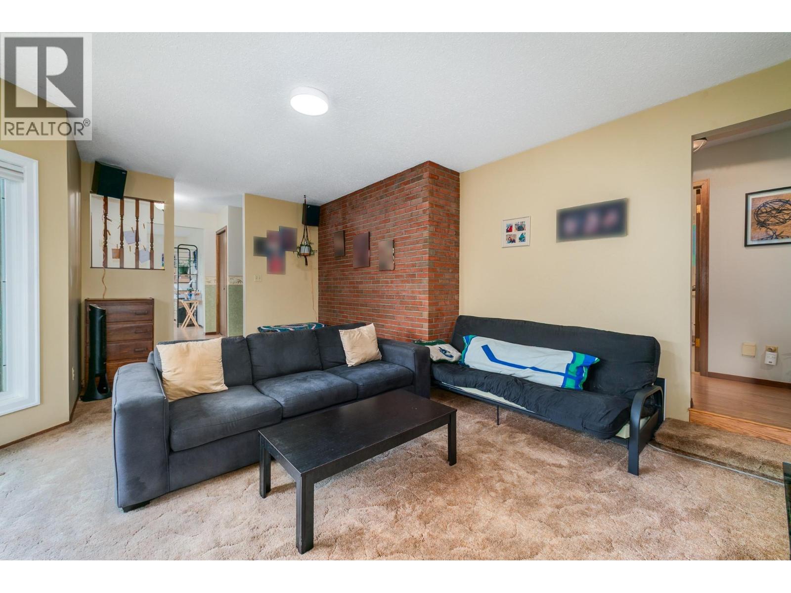 700 Richards Road - 25