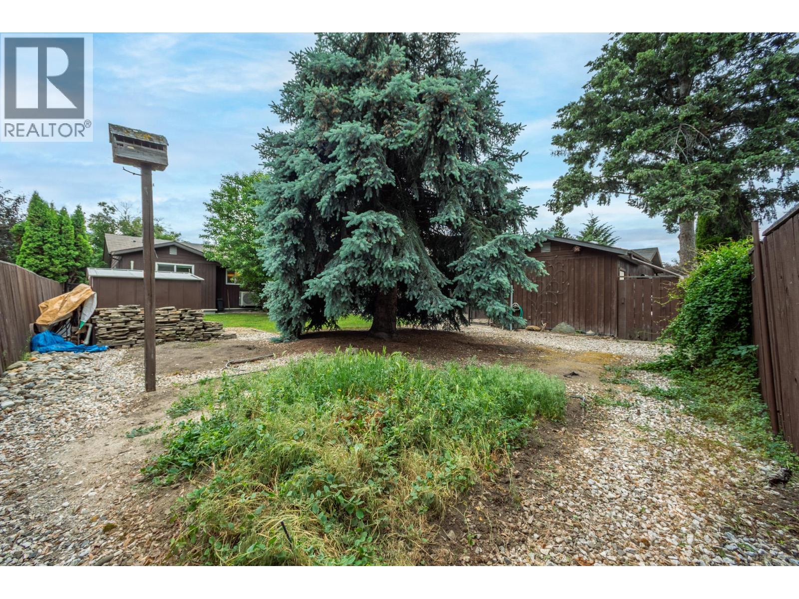 700 Richards Road, Kelowna