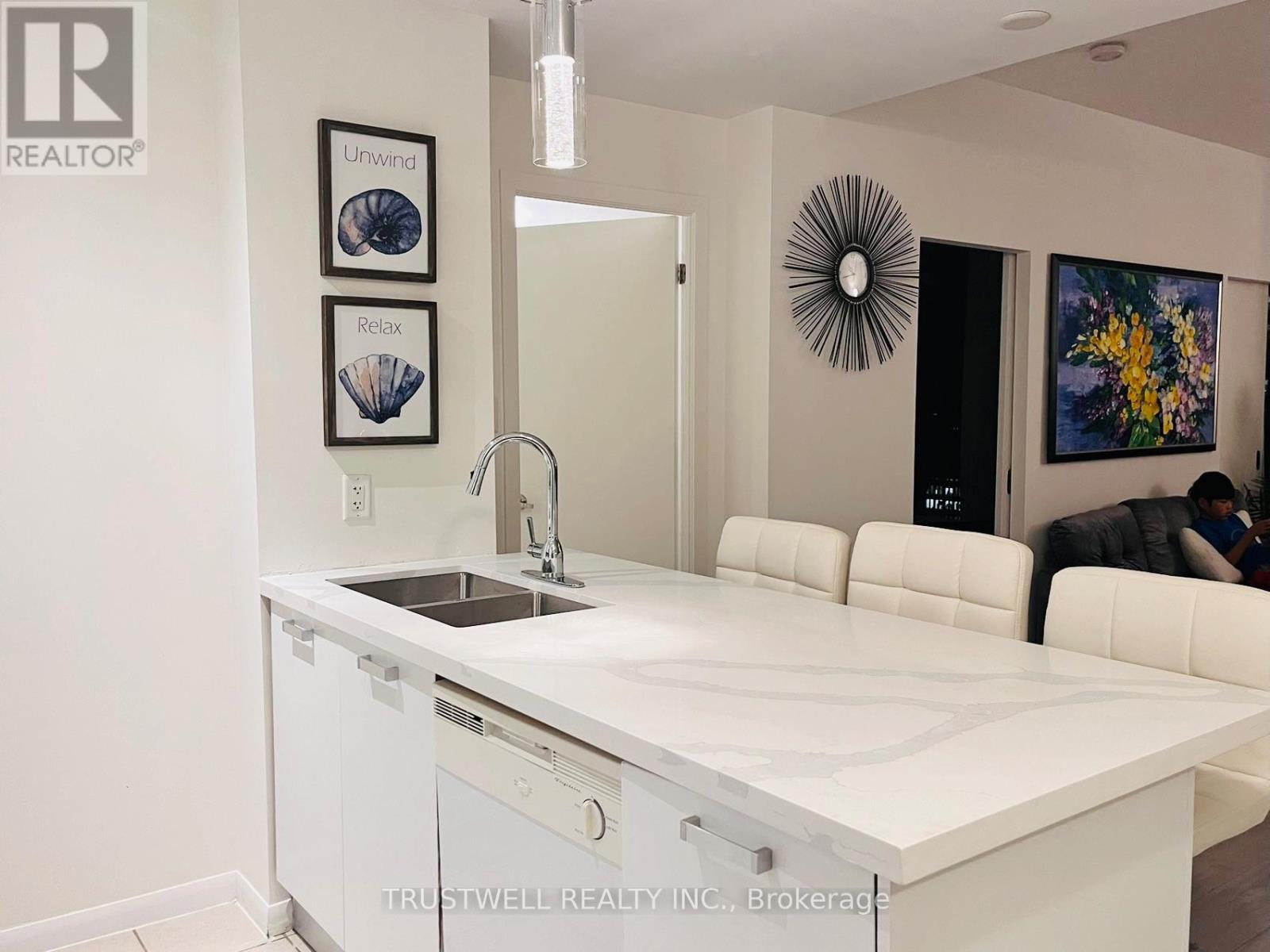 #2601 38 GRENVILLE STREET - 12