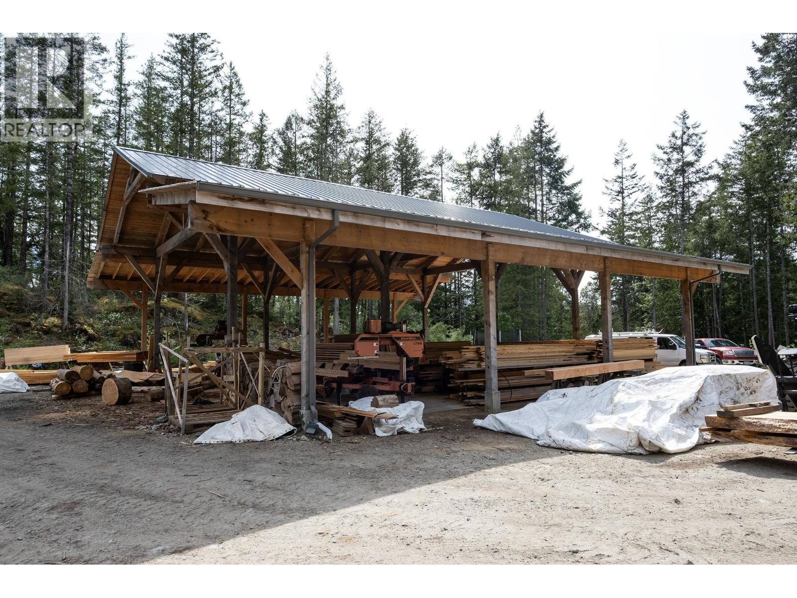 11832 SUNSHINE COAST HIGHWAY, Pender Harbour
