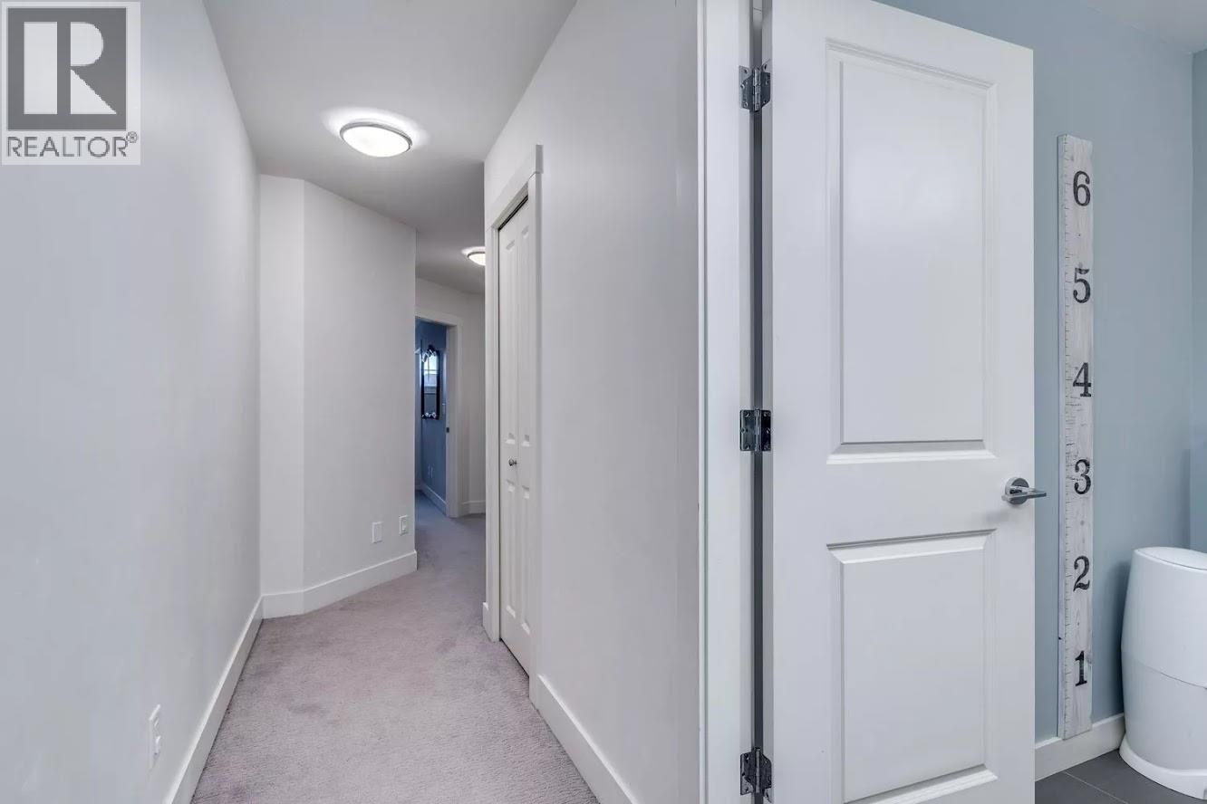 4 Bed, 3 Bath Apartment for Rent in Langley – Main Suite 27043 35A AVENUE, Langley – MLS# R3130740 - Image 11