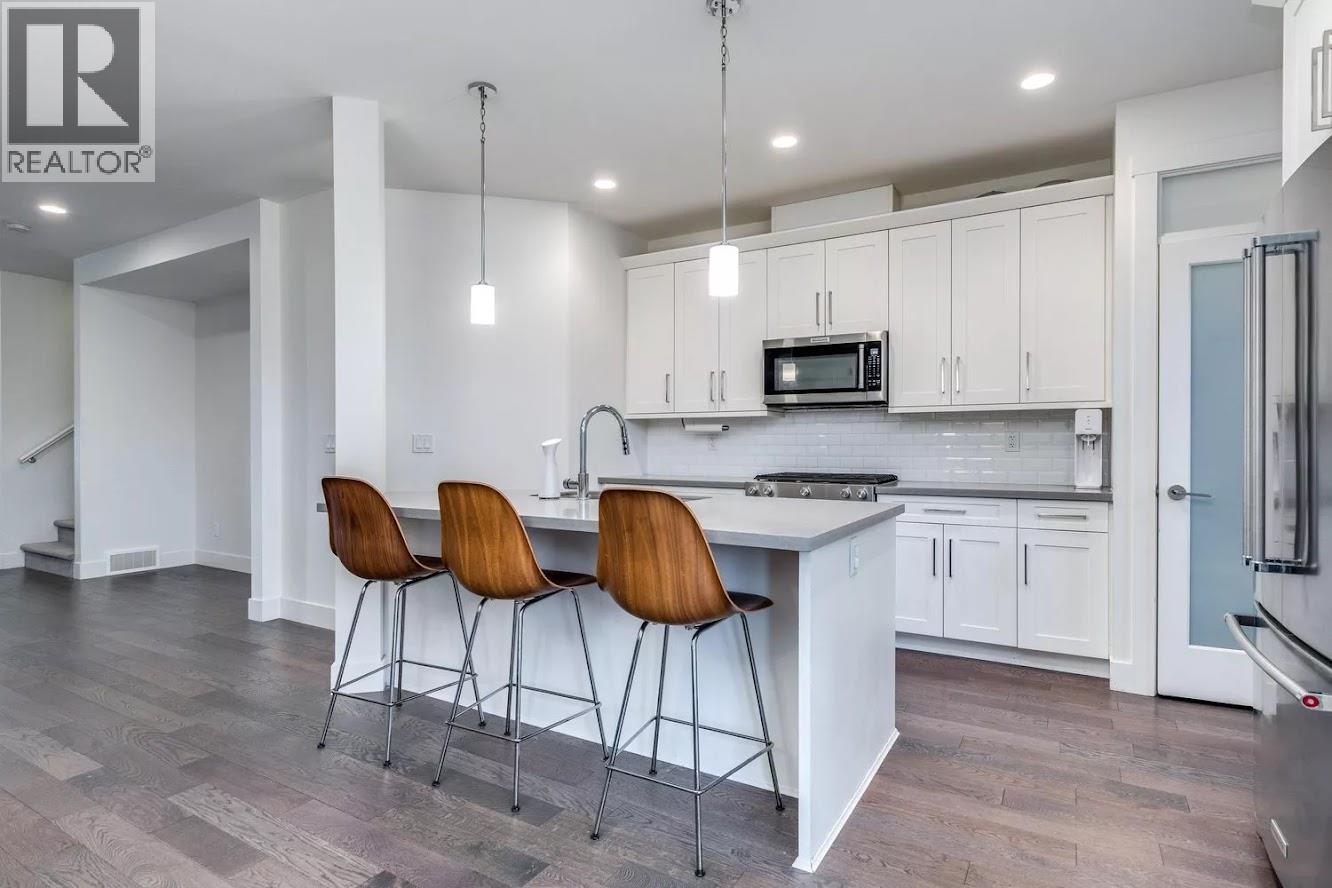4 Bed, 3 Bath Apartment for Rent in Langley – Main Suite 27043 35A AVENUE, Langley – MLS# R3130740 - Image 3