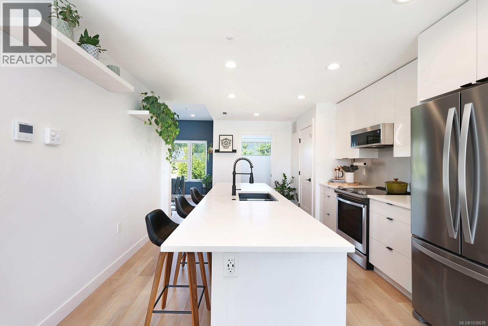 #2 3016 Alder St S - 13