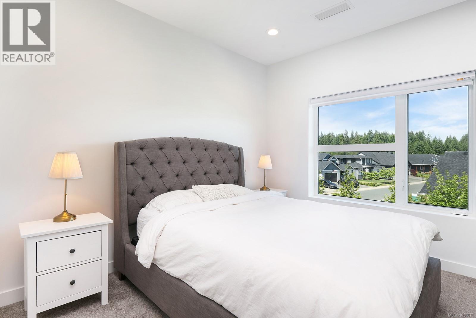 #2 3016 Alder St S - 22